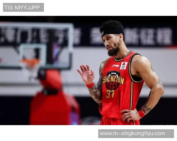 布克展望未来球队成长期待每场比赛的胜利与进步