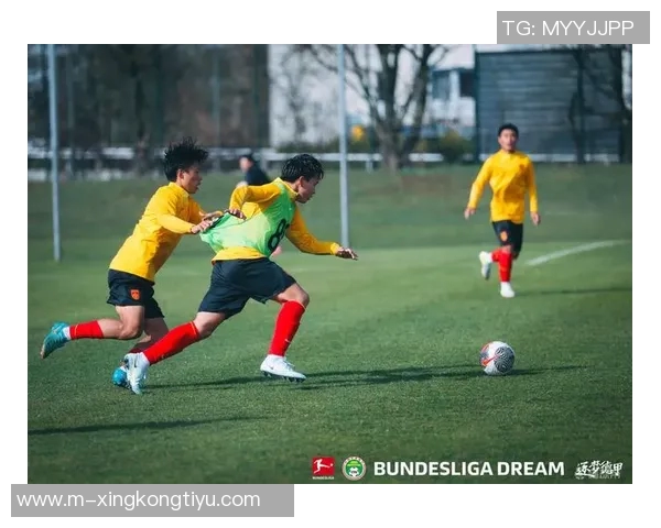 中国U16男足精彩表现以四球大胜孟加拉国U16男足微纪录解析